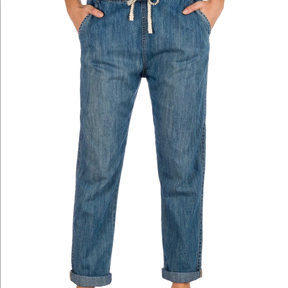 Roxy W Slow Swell soft denim cuffed beach jeans.